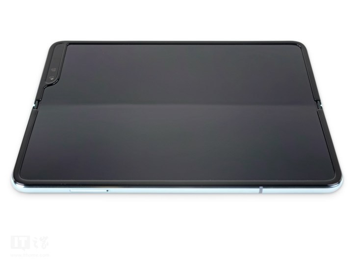 iFixit 再拆三星 Galaxy Fold:胶水太多,维修不易